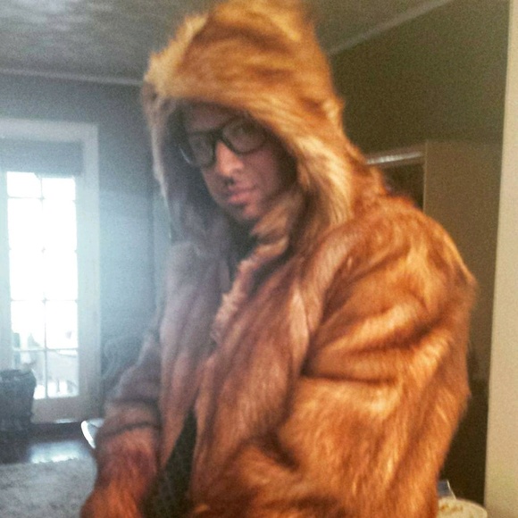 Meet your Posher, Malcolm - Picture 1 of 1